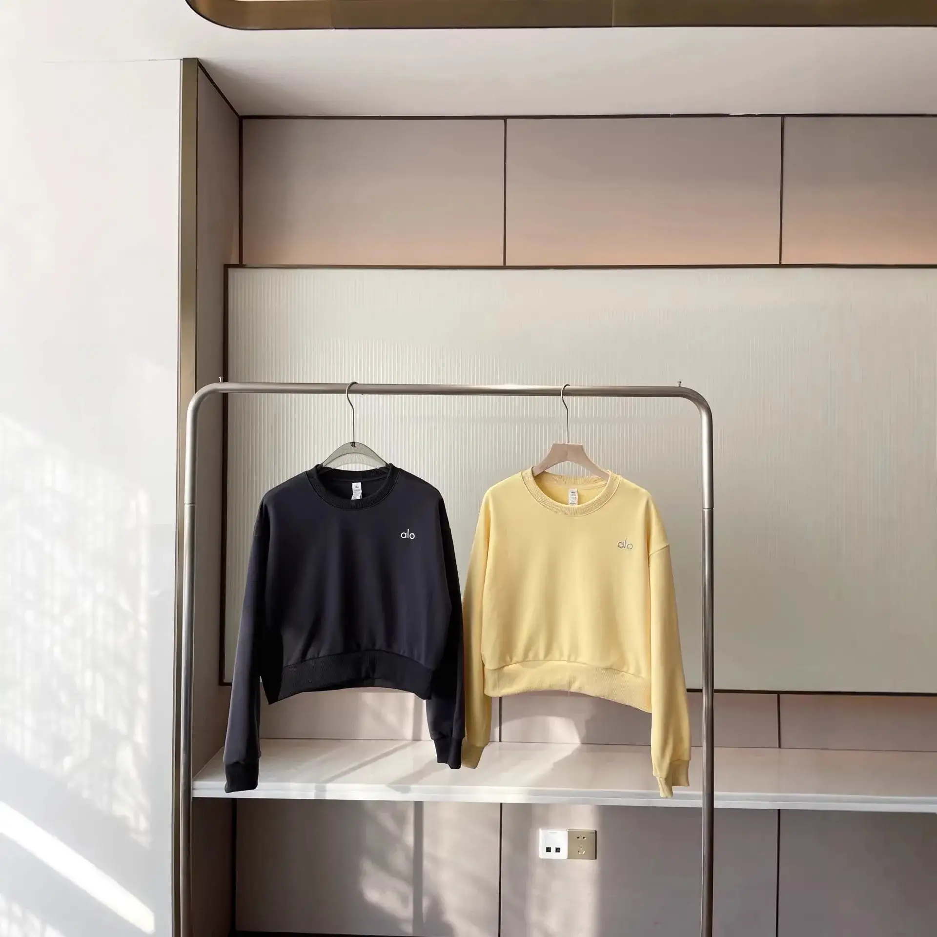 Alo cropped sweatshirt