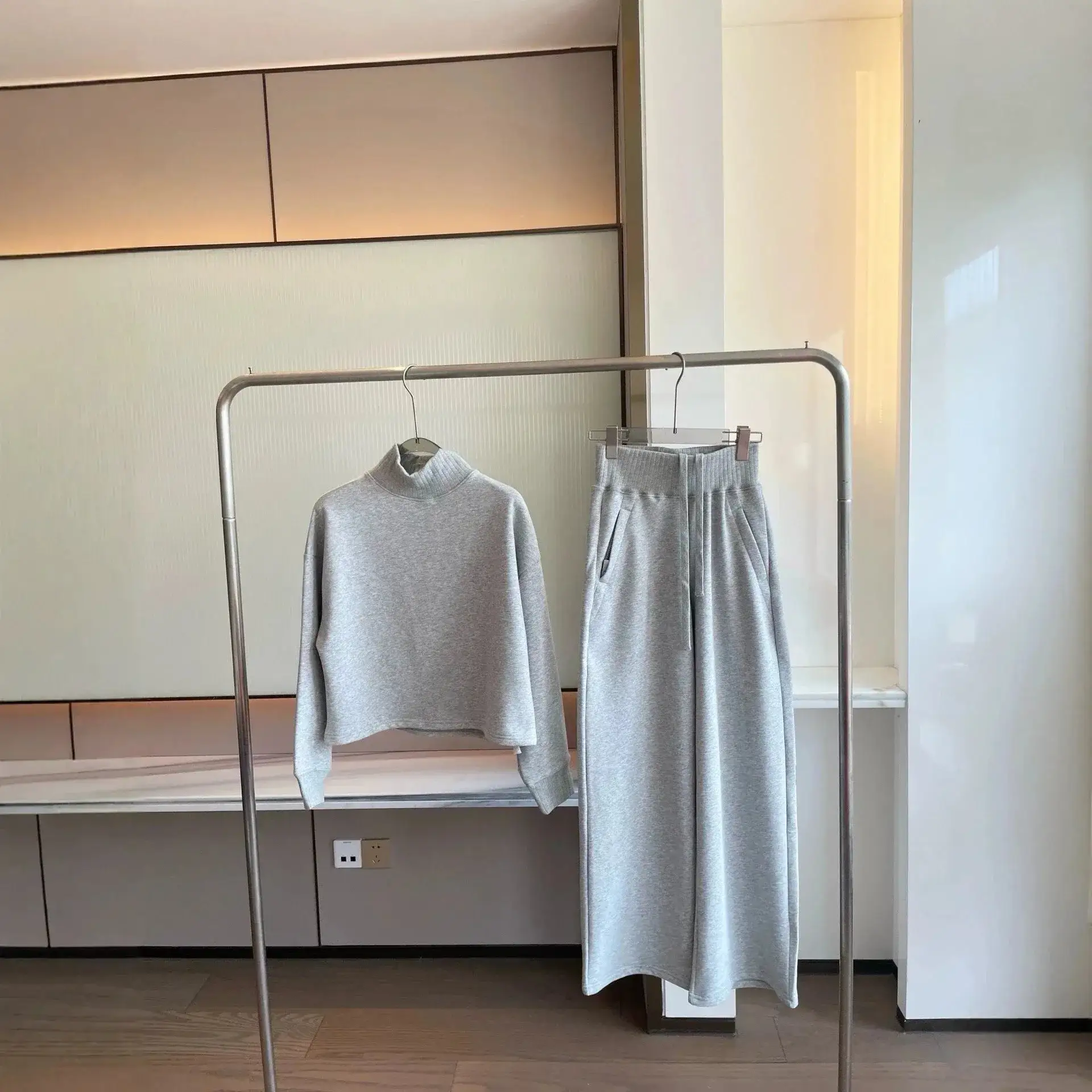 Plain knit set