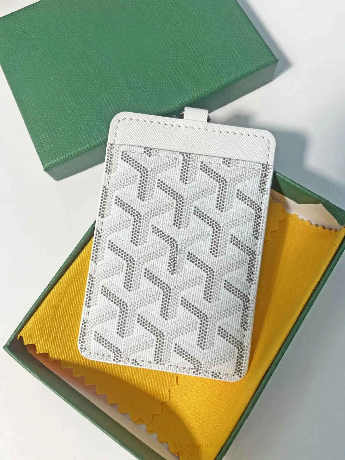 Goyard Saint Sulpice