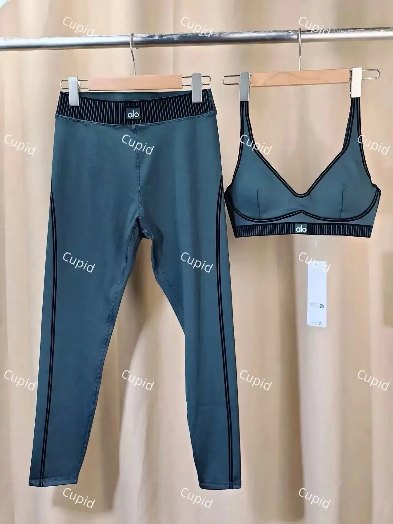 Alo Yoga Set Dark Green