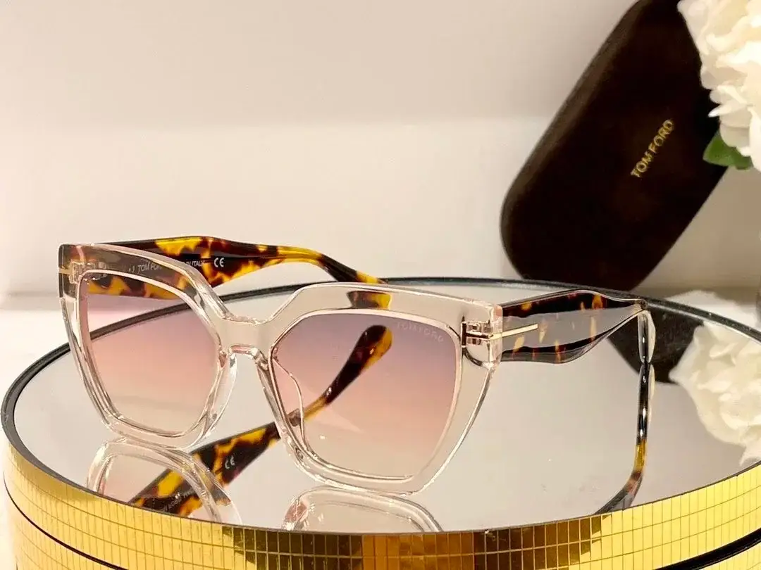 Tom Ford Geometric Sunglasses Clear Gradient