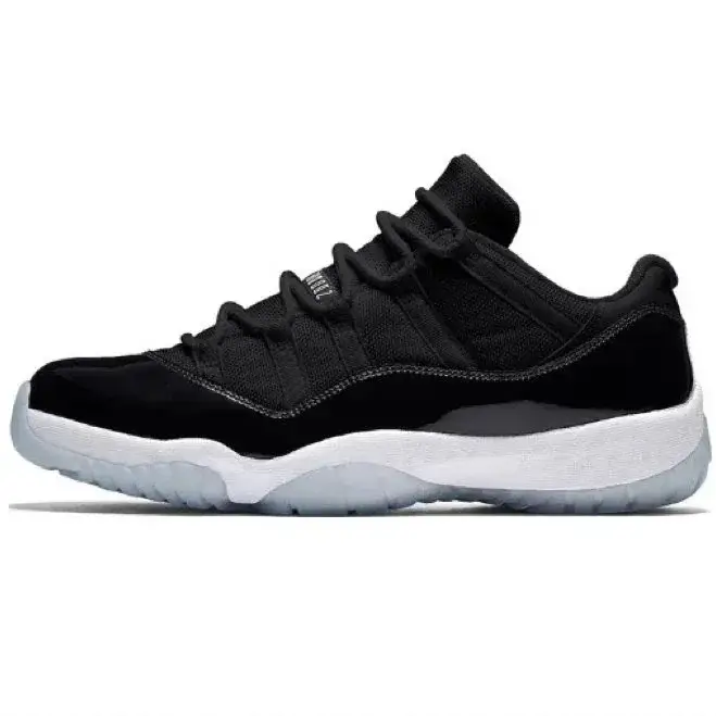Air Jordan 11 Retro Low Concord