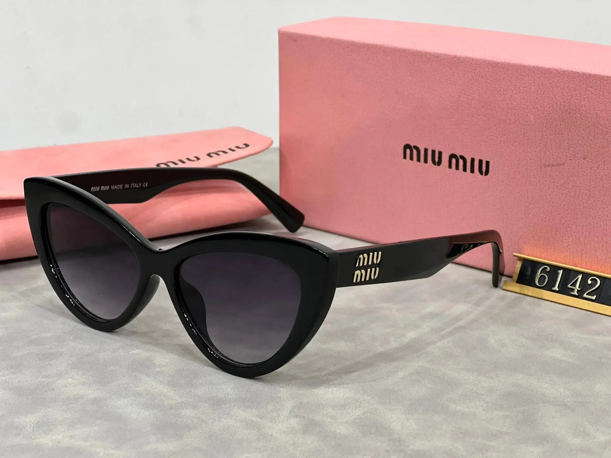 Miu Miu Cat Eye Sunglasses Black