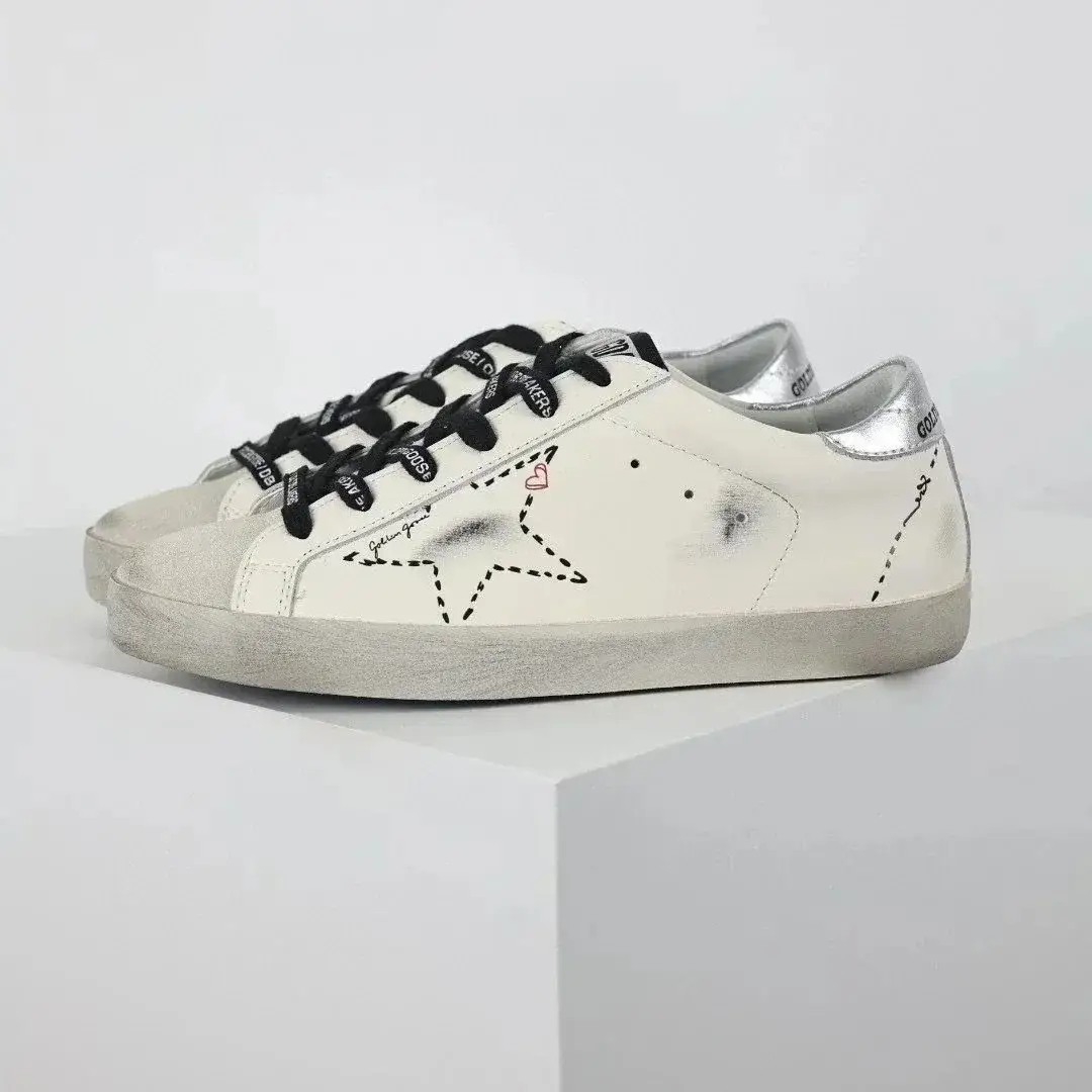 Golden Goose Superstar White Black Star