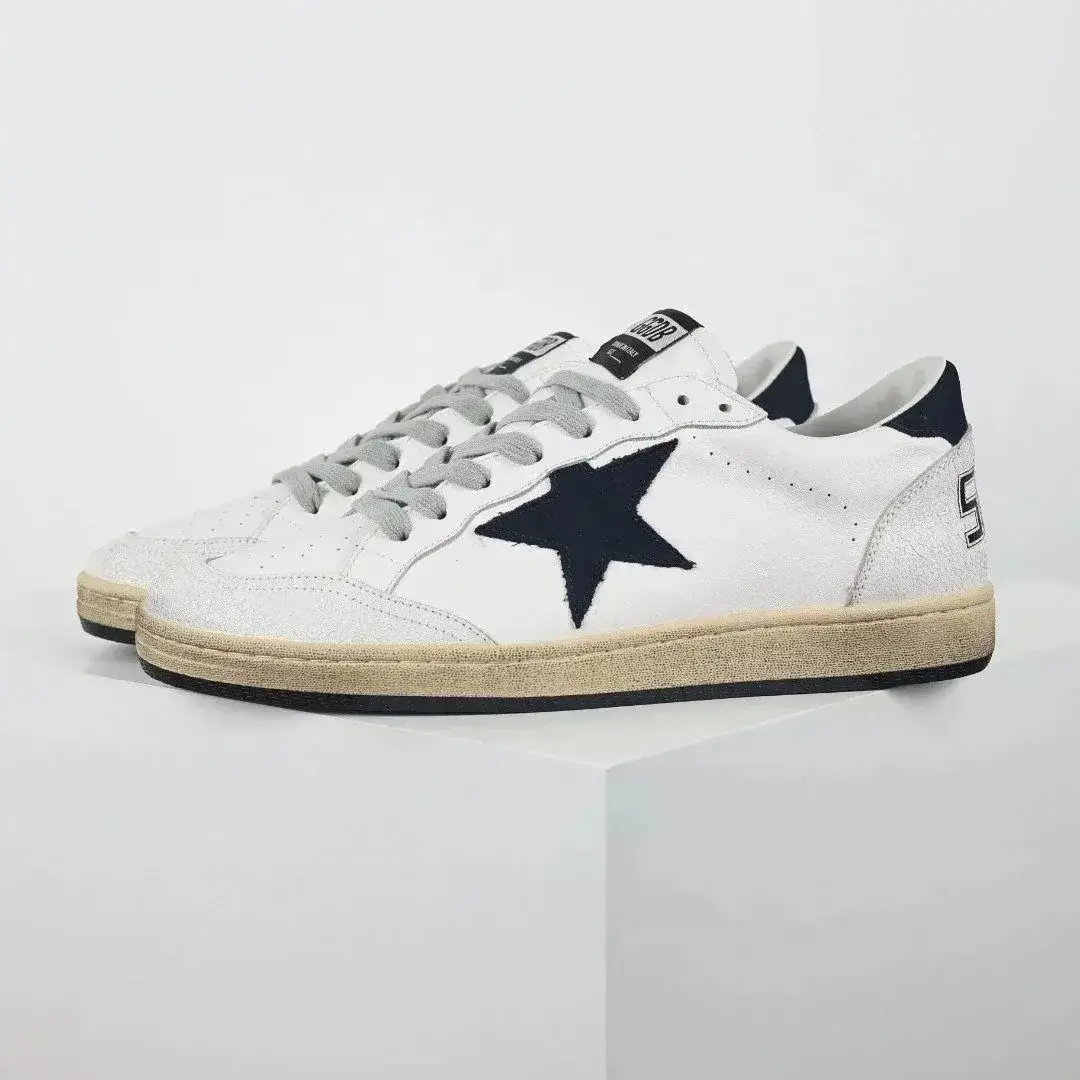 Golden Goose Ball Star Black Leather Star