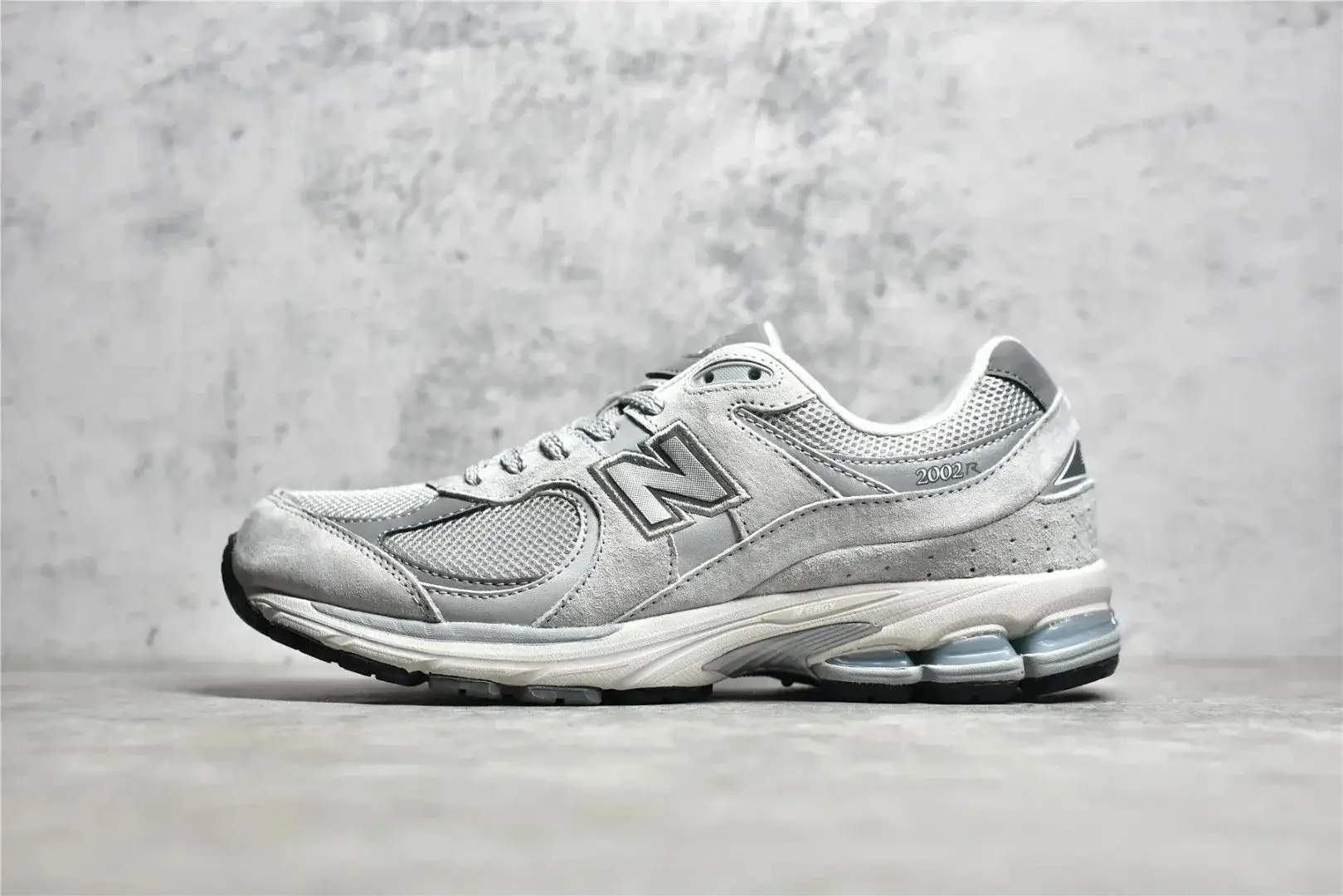 New Balance 2002R Light Grey