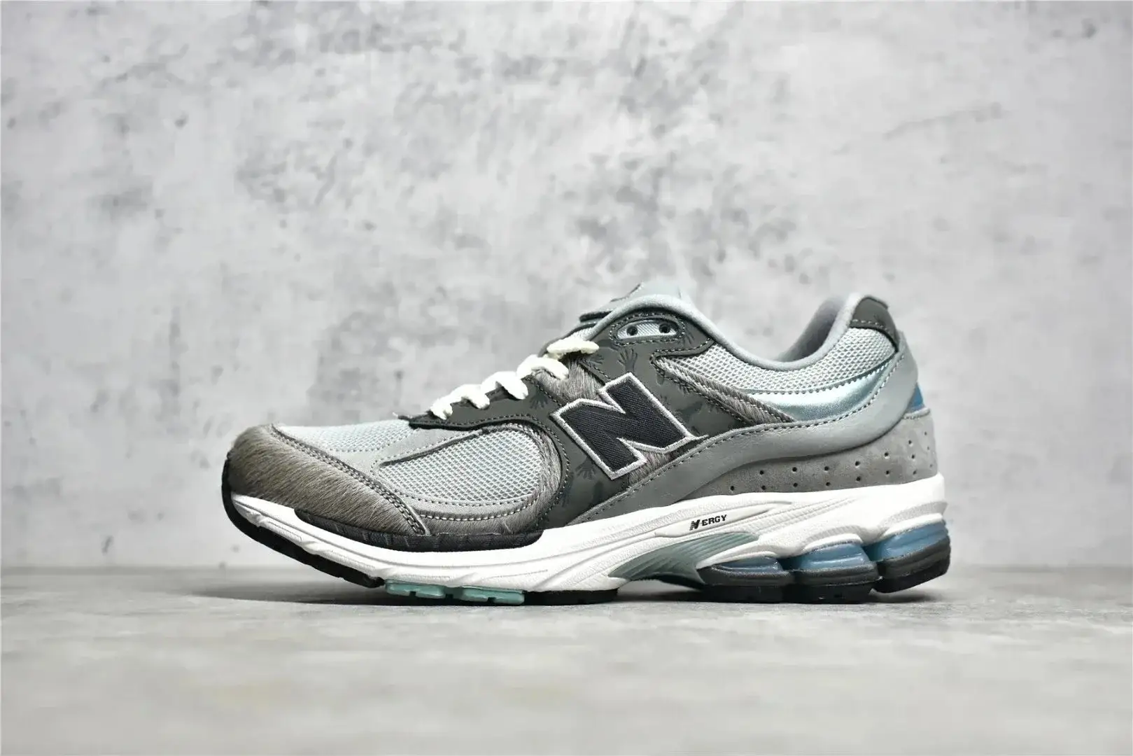 New Balance 2002R Horse Hair Ash