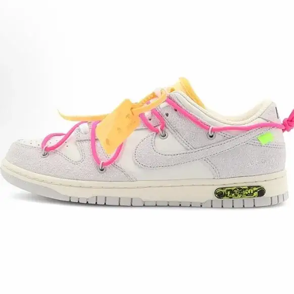Nike Dunk Low Off-White Lot 17 of 50