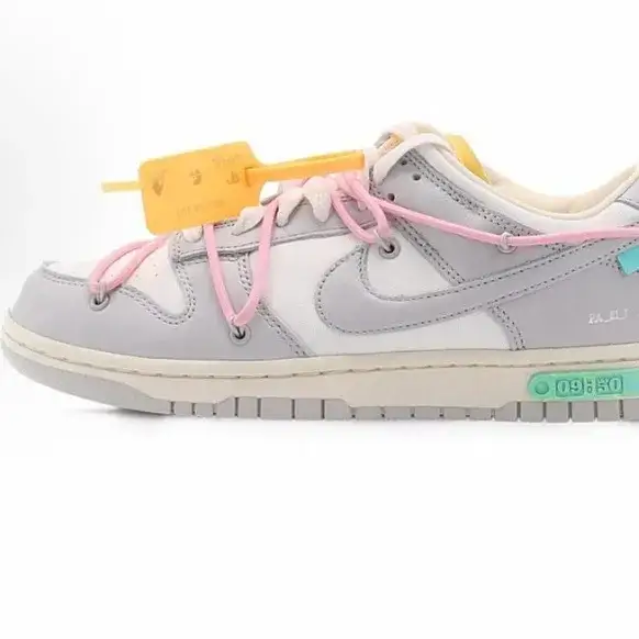 Nike Dunk Low Off-White The 9