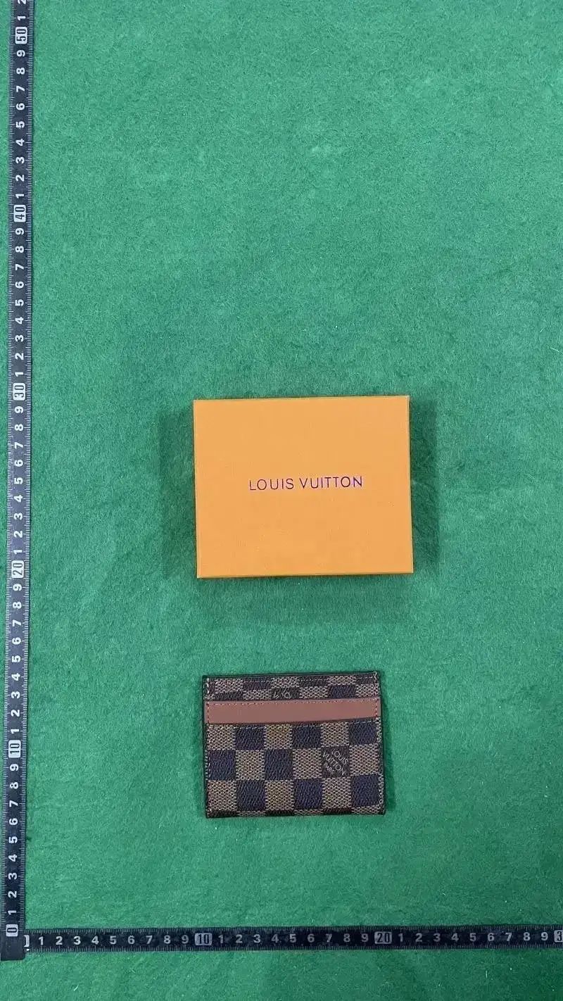 Louis Vuitton Damier Ebene Card Holder