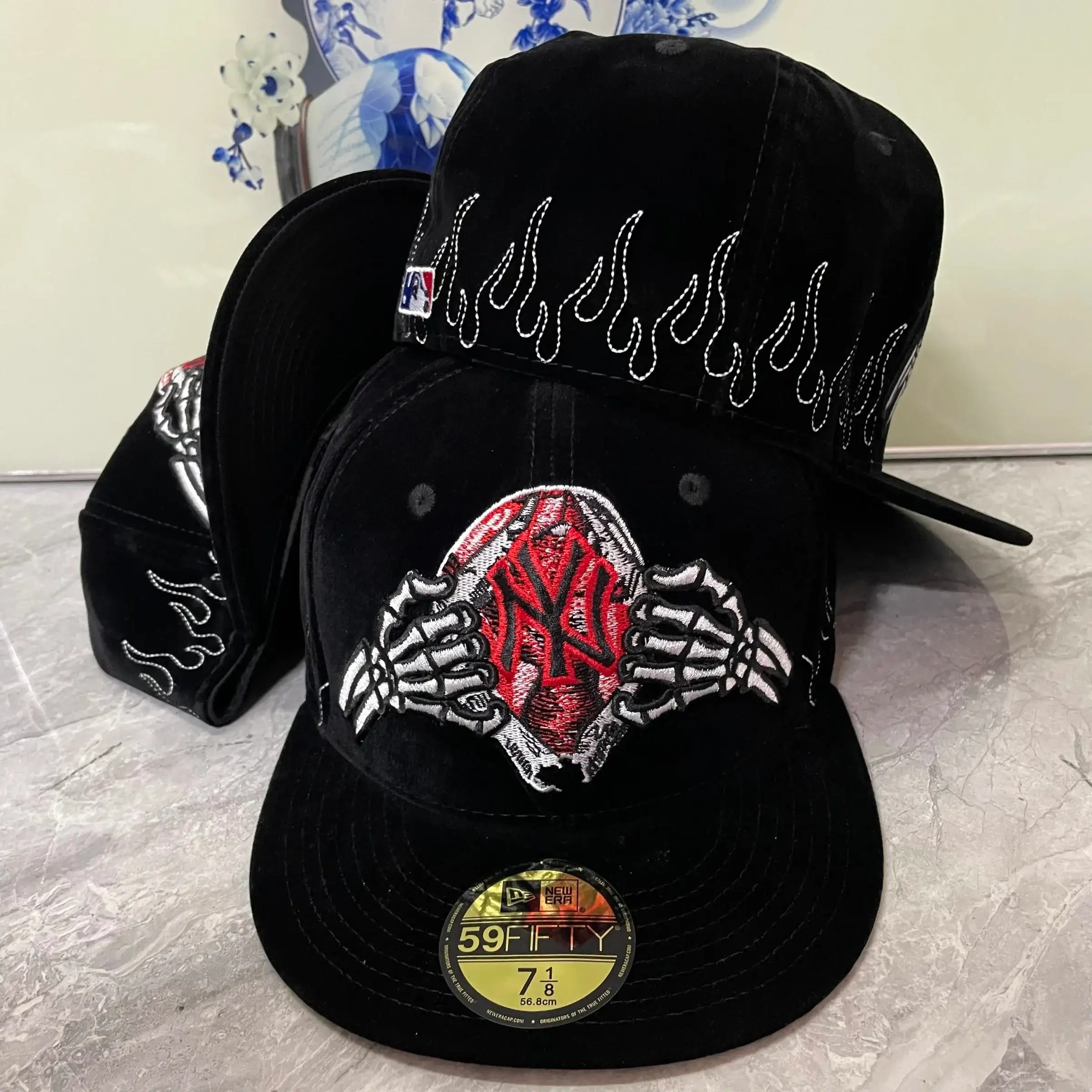 New Era New York Yankees Skeleton Flame Black Hat