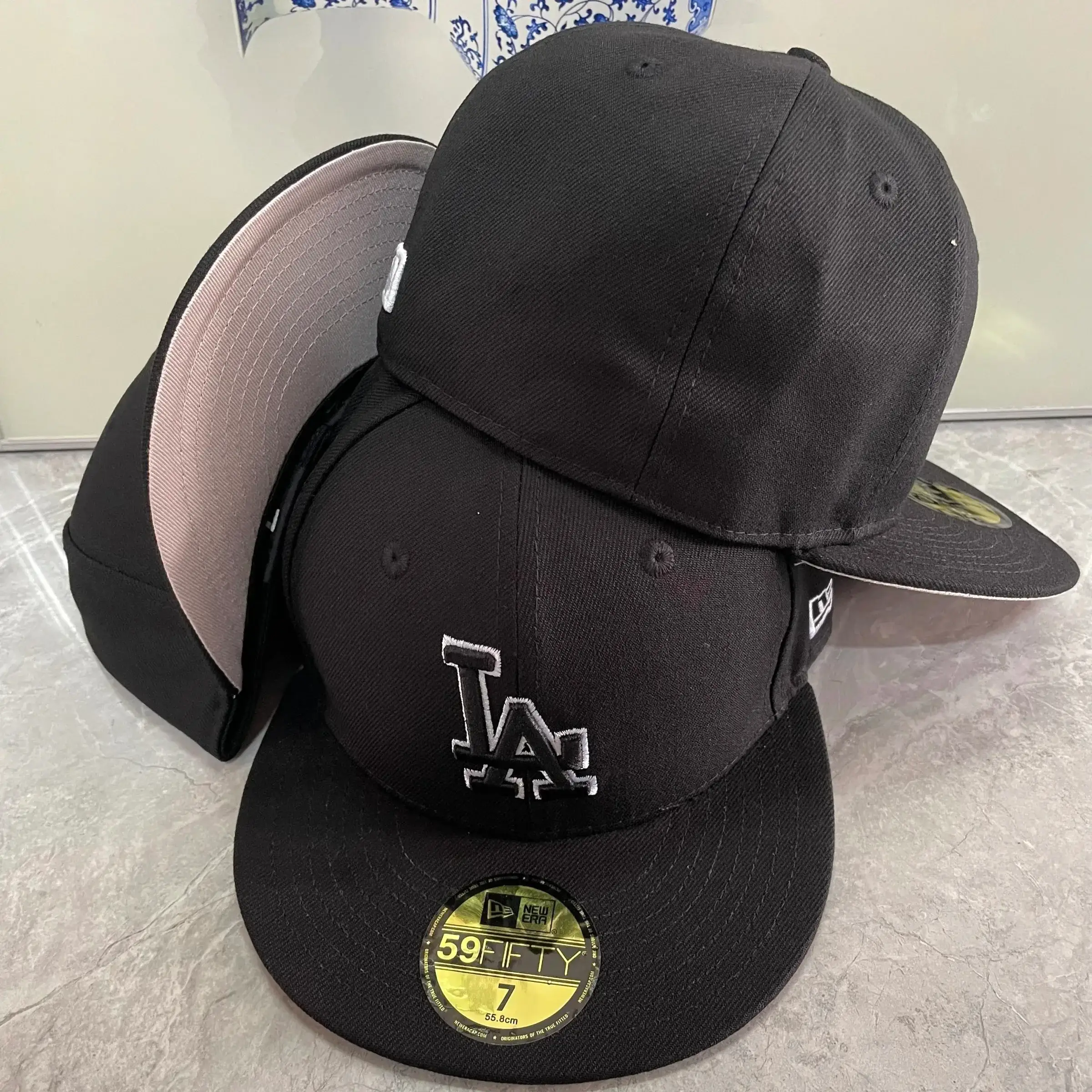 New Era Los Angeles Dodgers Black Fitted Hat