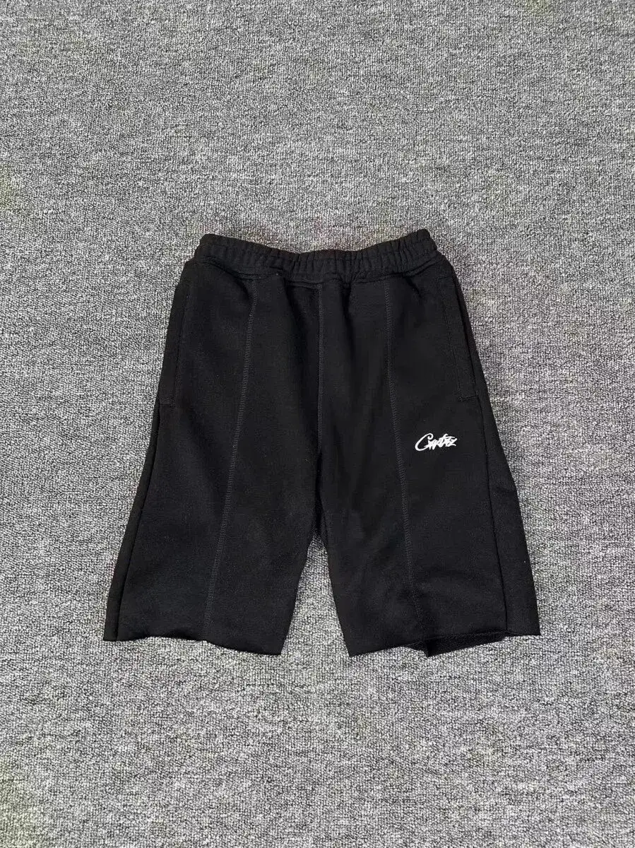 Corteiz Script Sweatshorts Black