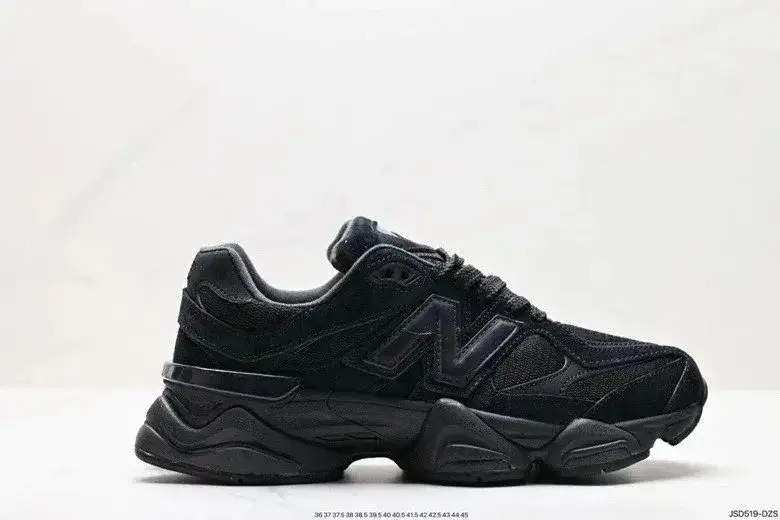 New Balance 9060 Triple Black