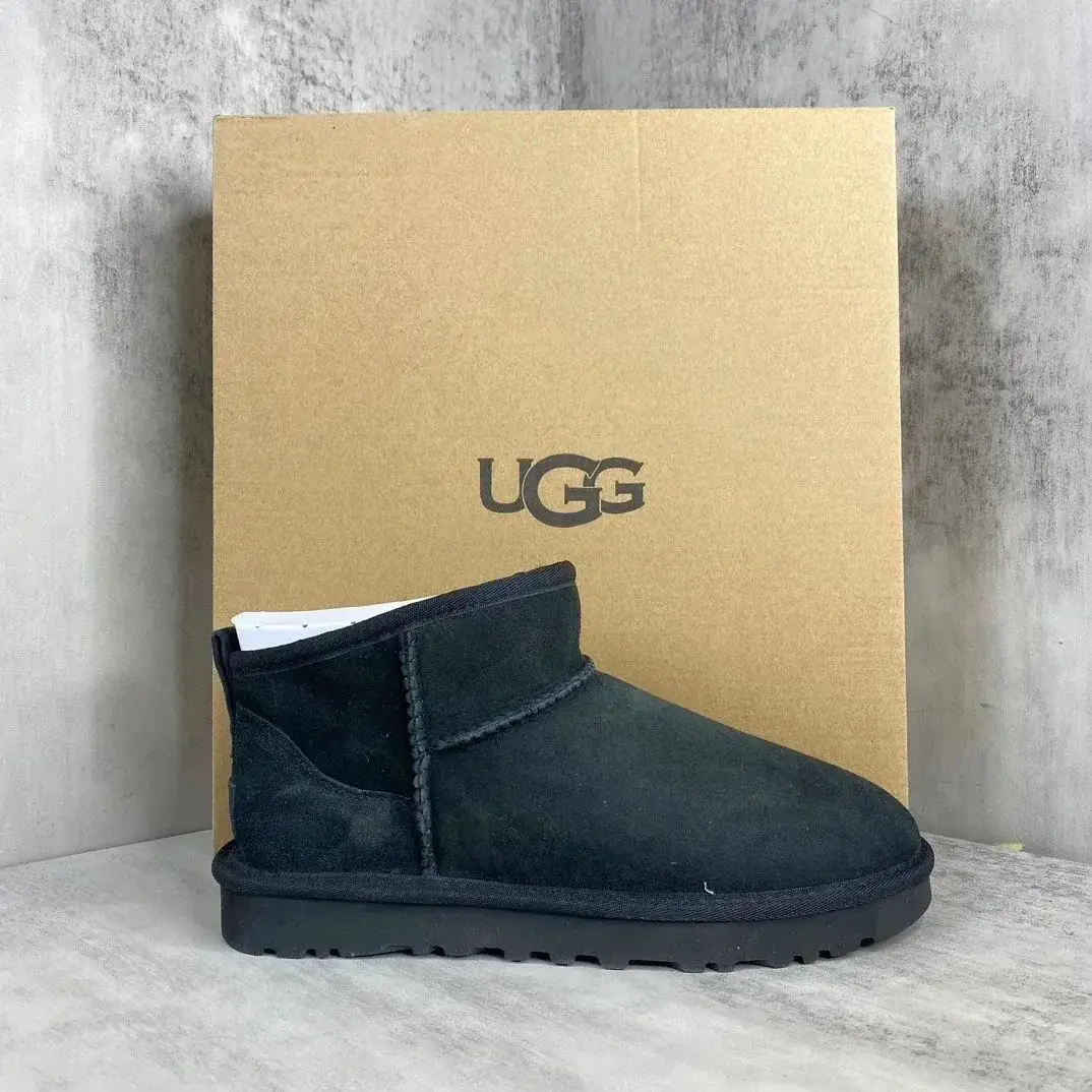 UGG Classic Ultra Mini Black