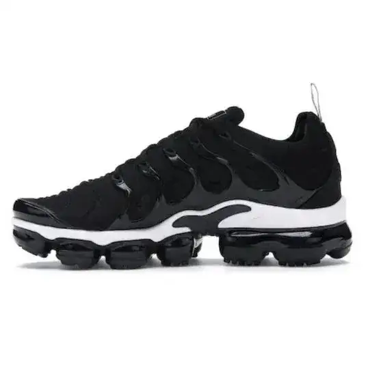 Nike Air VaporMax Plus Black White