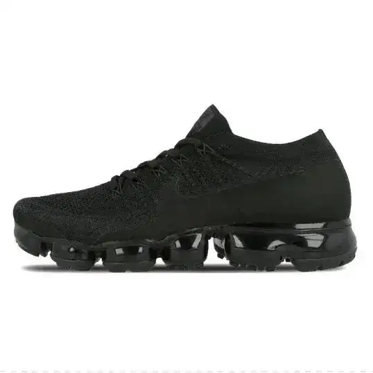 Nike Air VaporMax Flyknit Triple Black