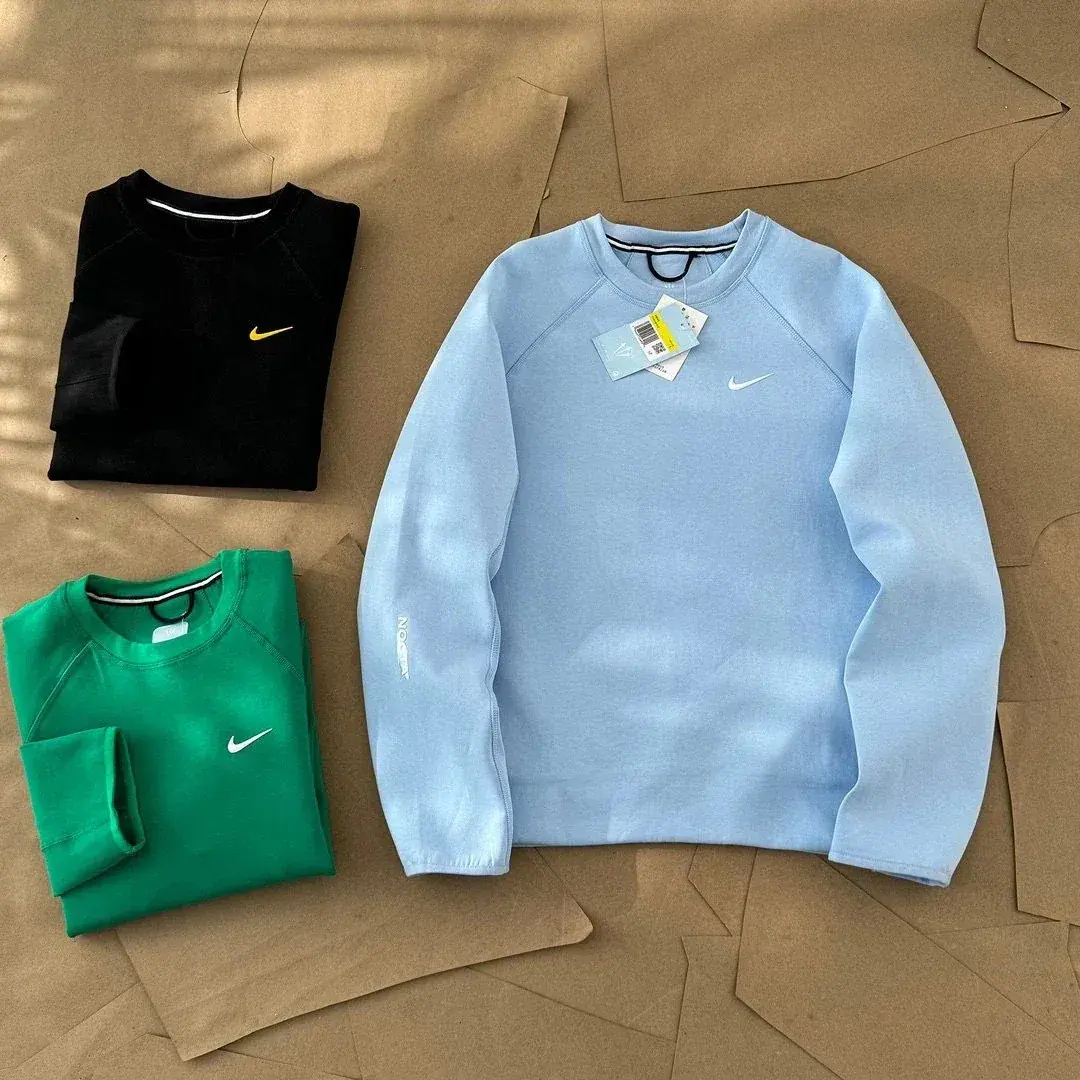Nike Multi-Color Basic Crew Neck Sweatshirt