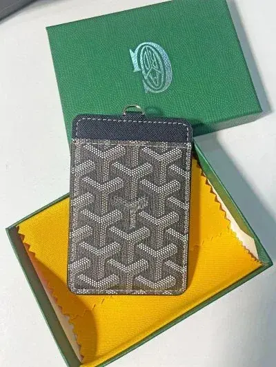 Goyard black-brown monogram card holder