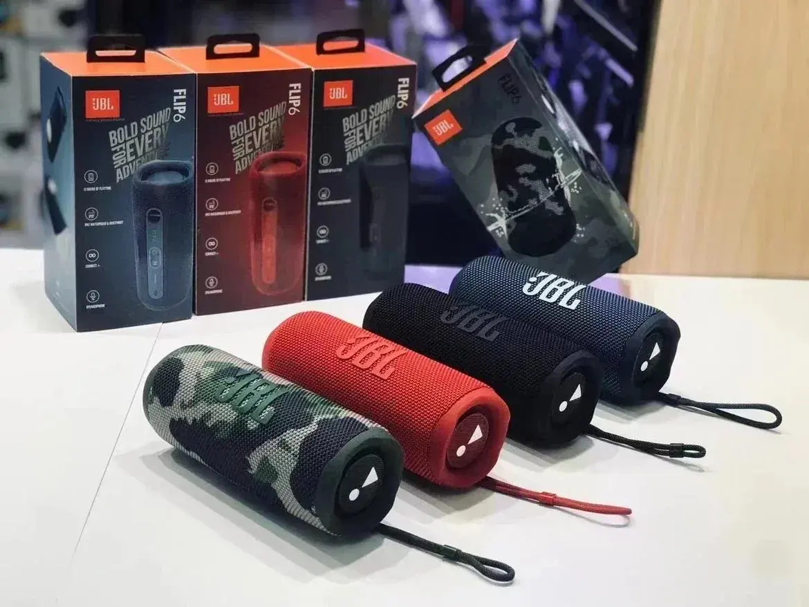 JBL Flip 6 and Flip 7 Speakers
