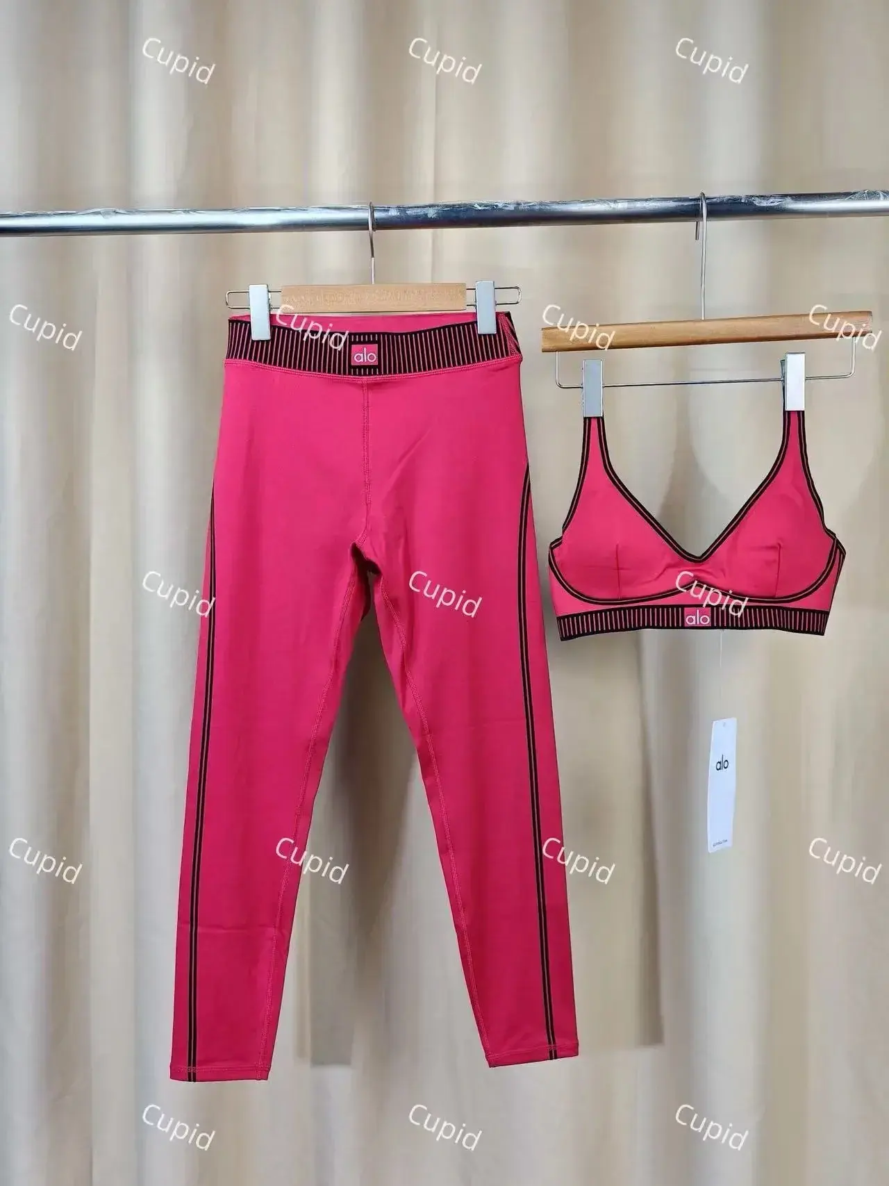 Alo Yoga Set Red