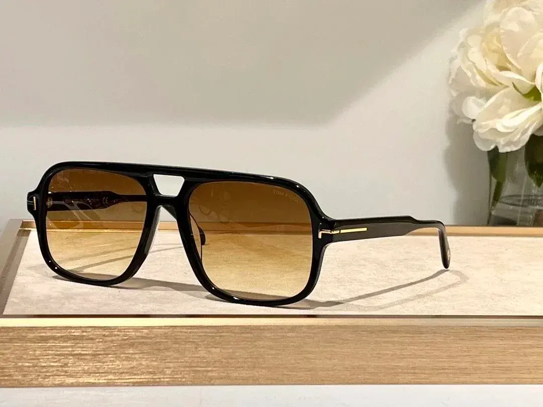 Tom Ford Aviator Sunglasses Black Brown Gradient