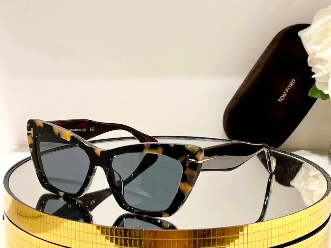 Tom Ford Cat Eye Sunglasses Tortoise Blue