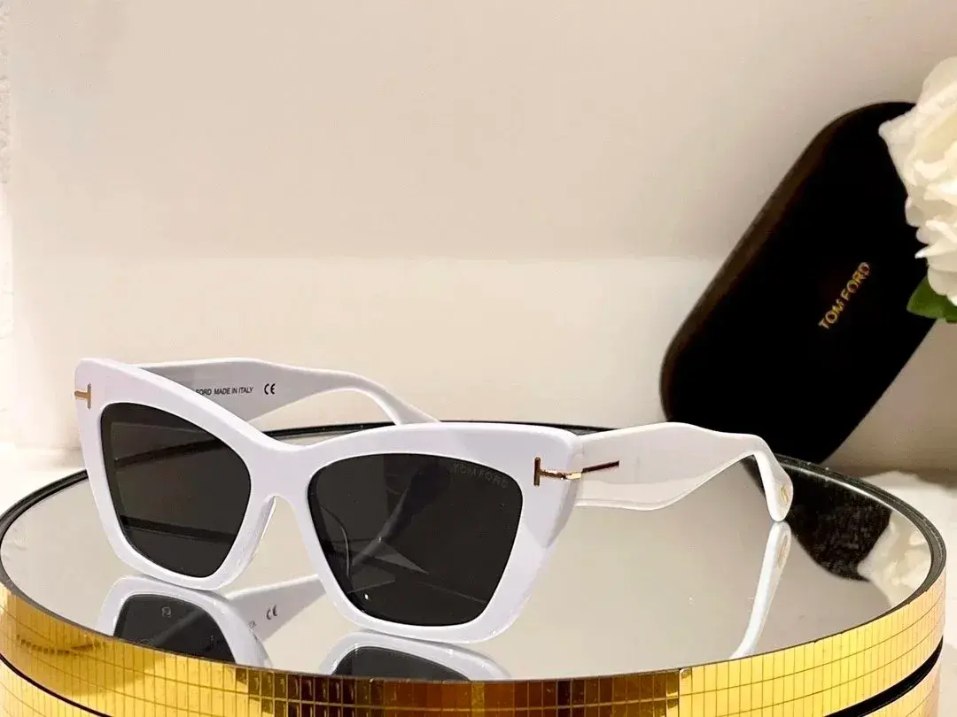 Tom Ford Cat Eye Sunglasses White