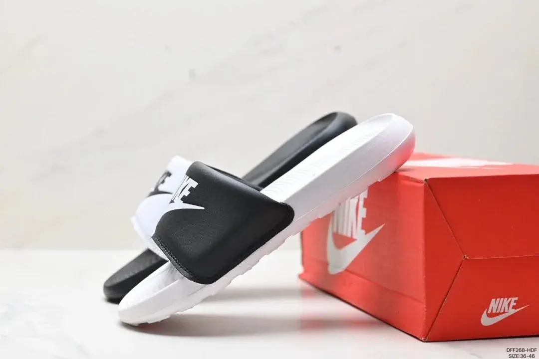 Nike Victori One Slides Black White