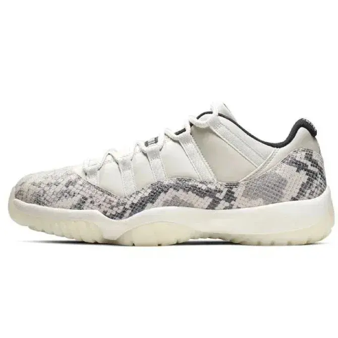 Air Jordan 11 Retro Low Light Bone Snakeskin