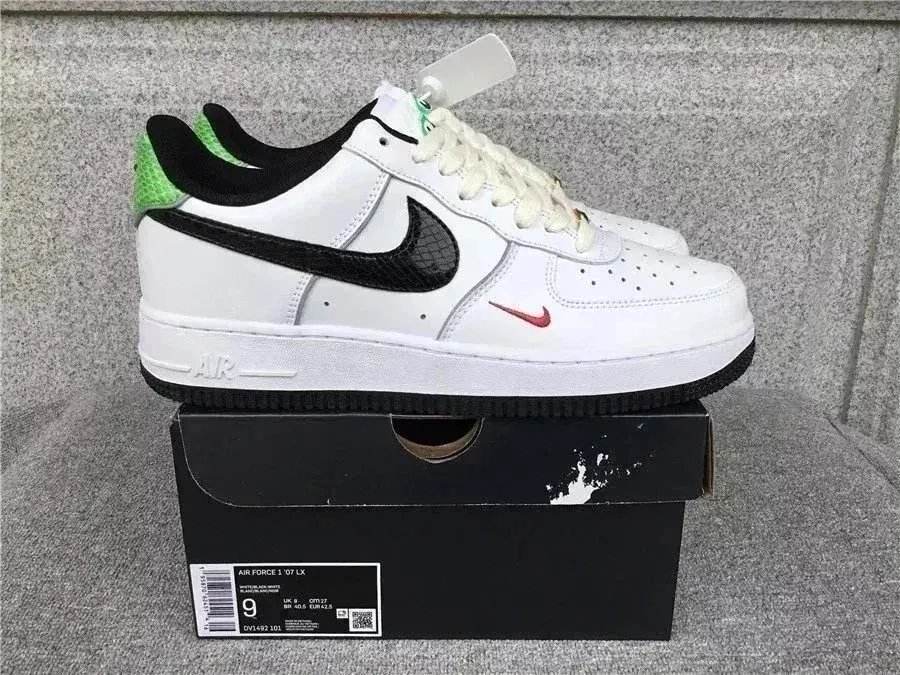Nike Air Force 1 '07 LX White Black Green Snake