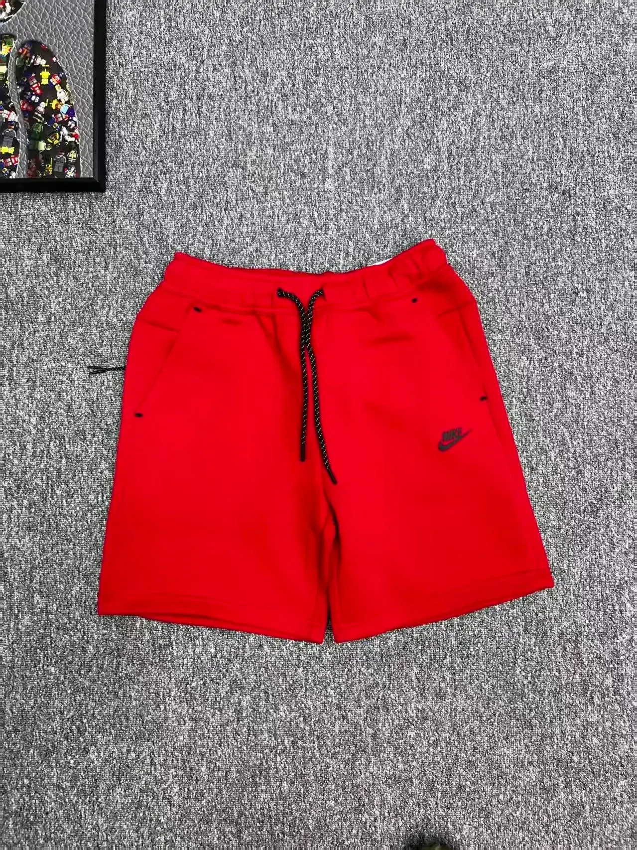 Nike Tech Fleece Shorts Red Black