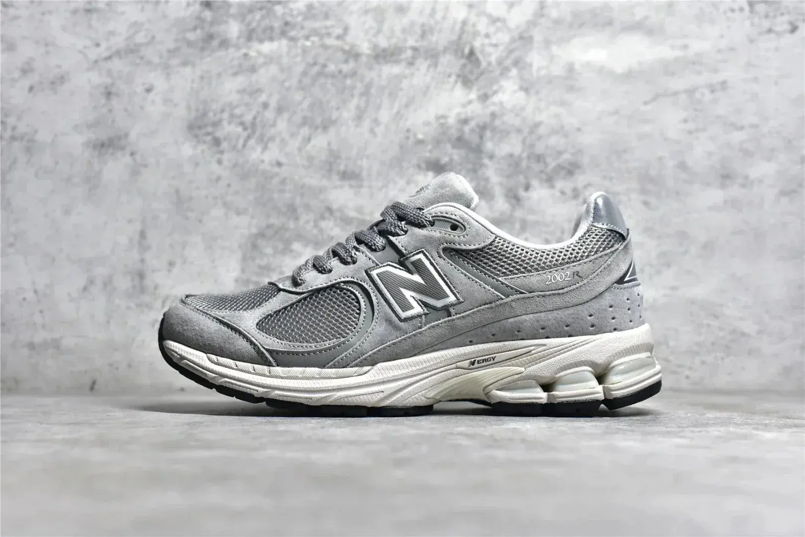 New Balance 2002R Grey