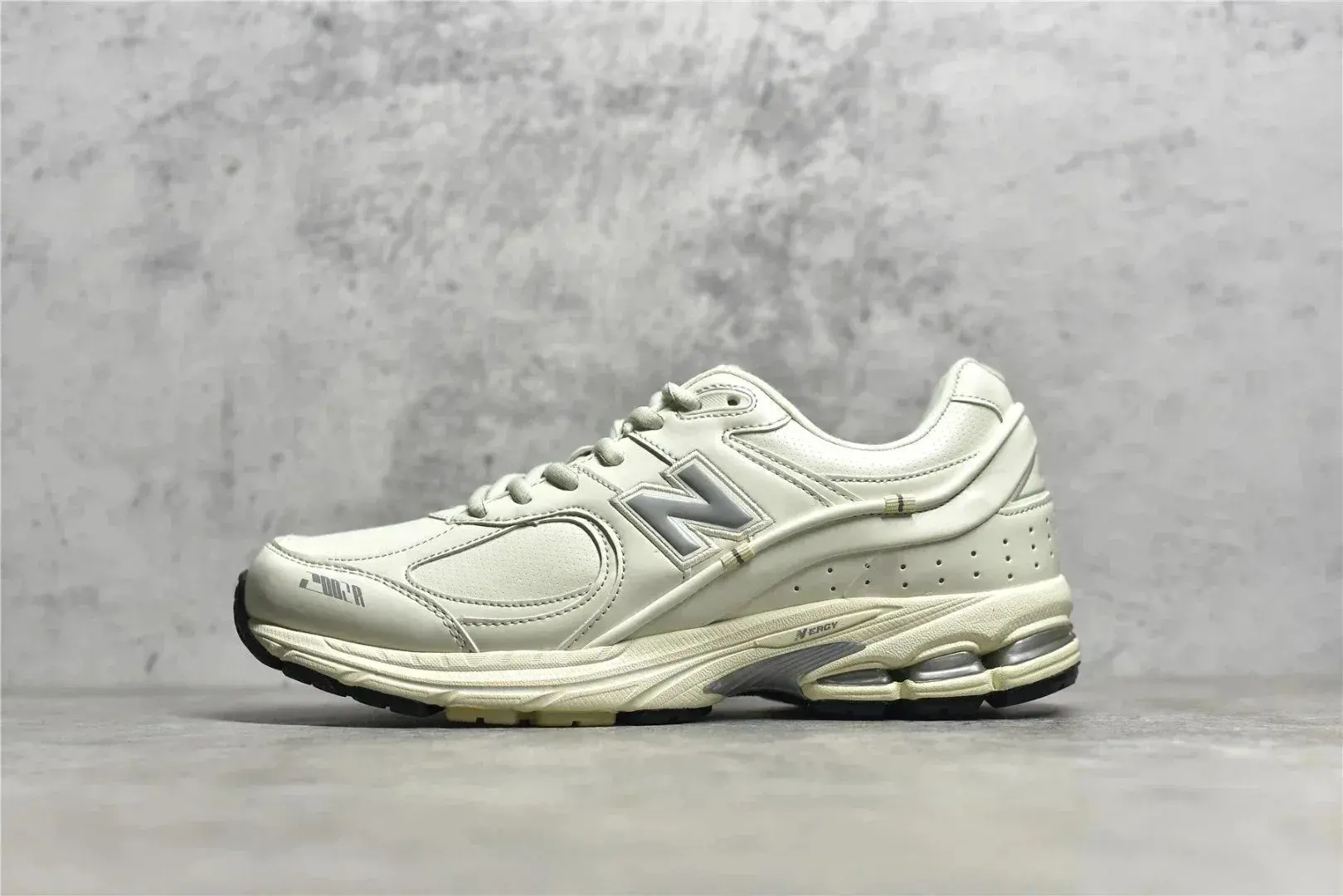 New Balance 2002R Rice White