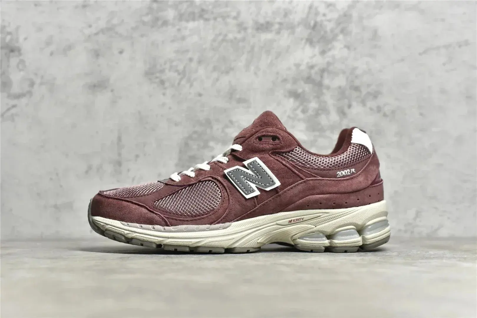 New Balance 2002R Wine Red