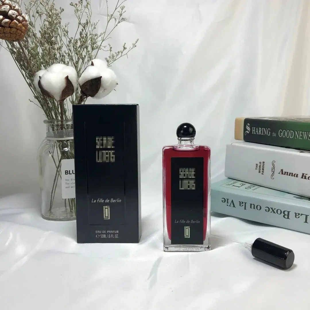 Serge Lutens La Fille de Berlin Eau de Parfum