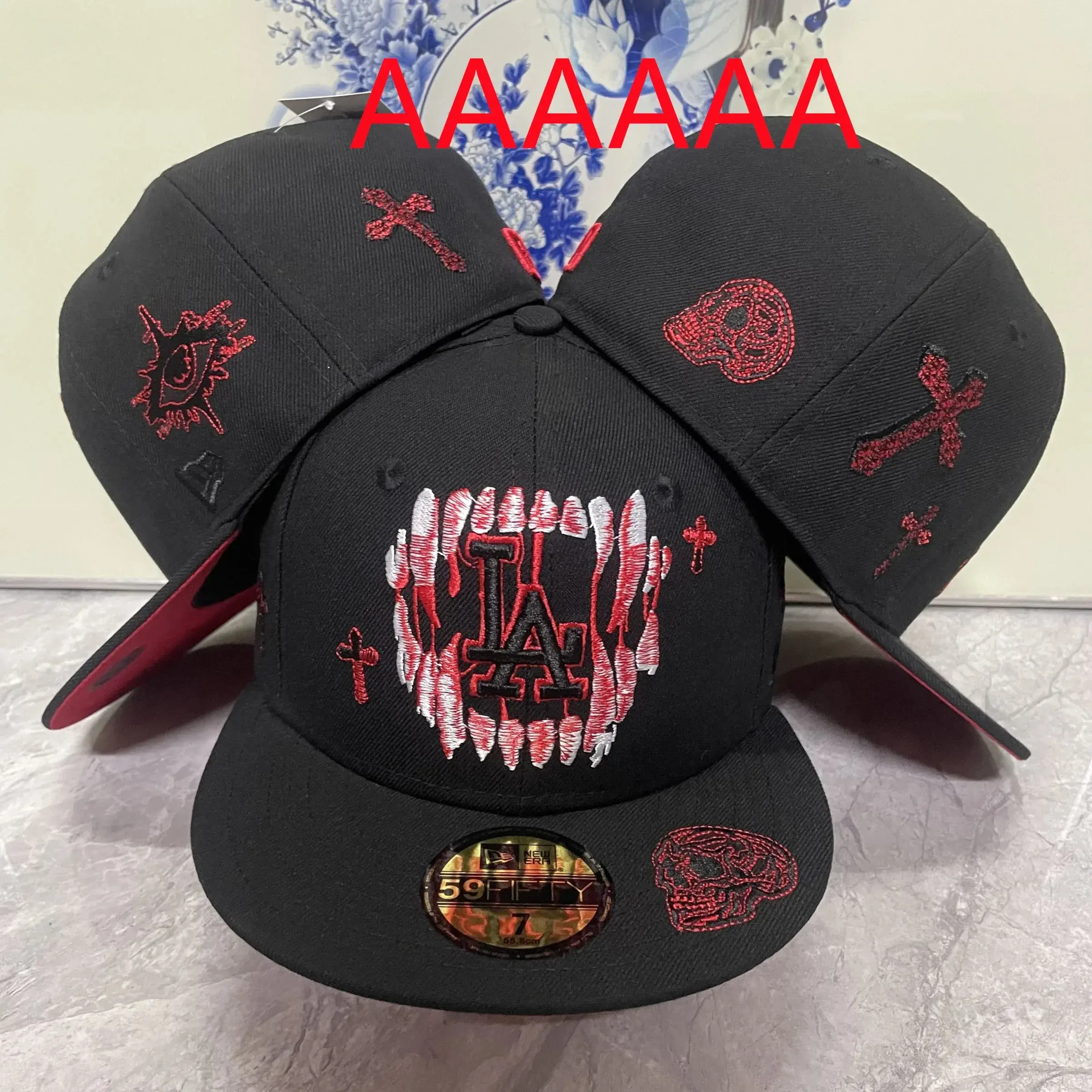 New Era Los Angeles Dodgers Vampire Teeth Cap
