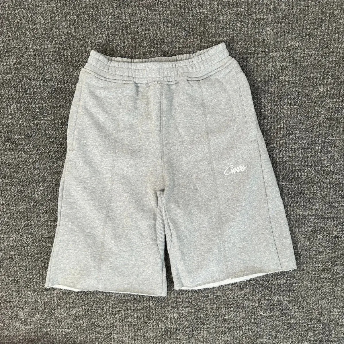 Corteiz Script Sweatshorts Grey