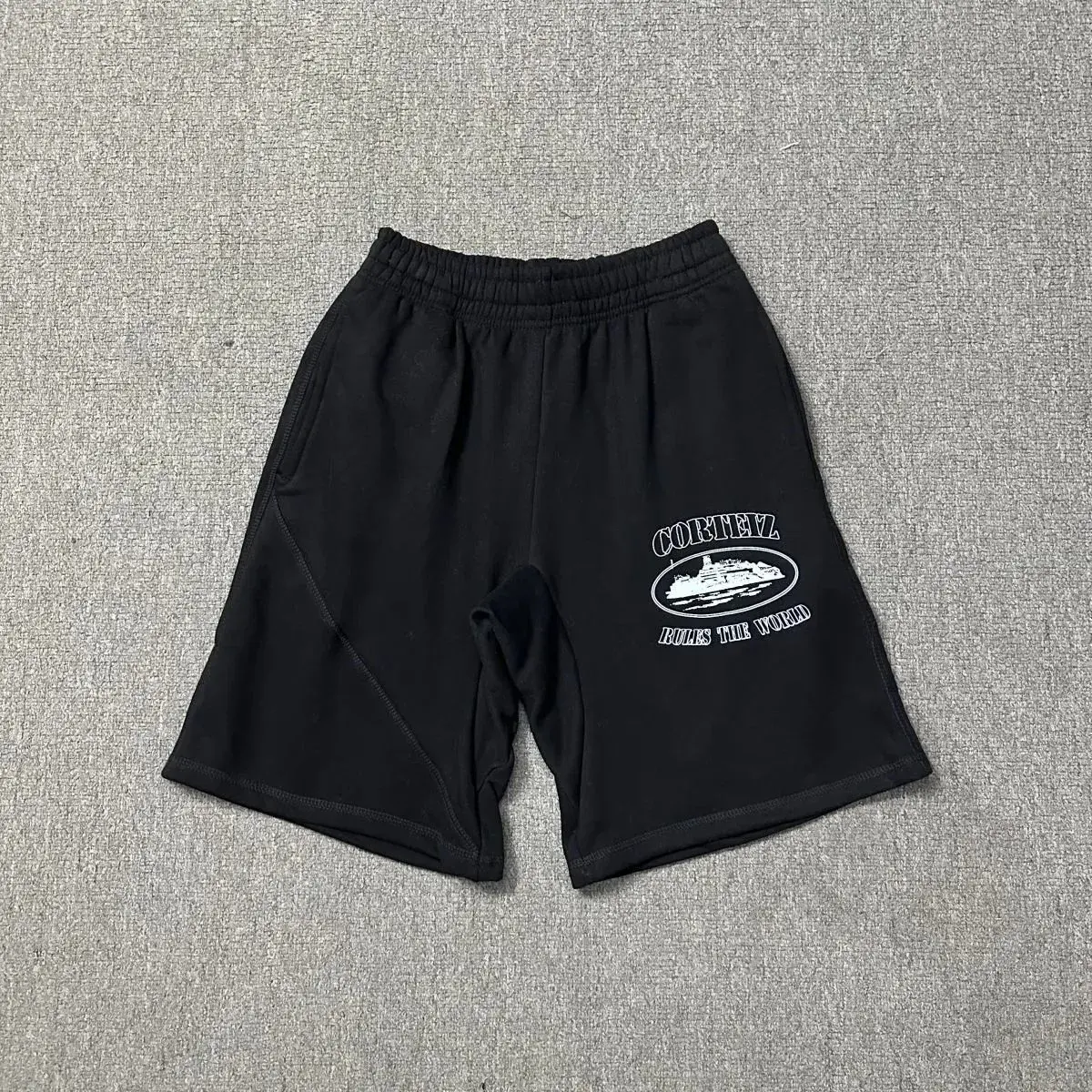 Corteiz Alcatraz Sweatshorts Black White