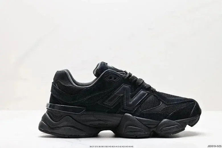 New Balance 9060 Triple Black