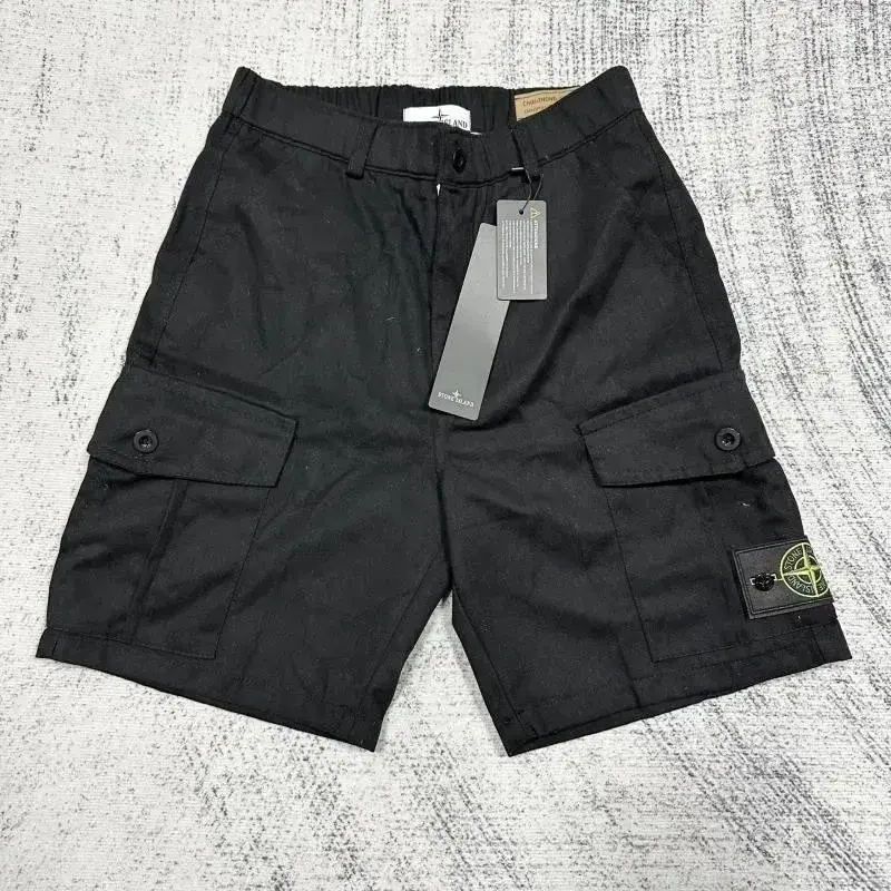 Stone Island Badge Cargo Shorts Black