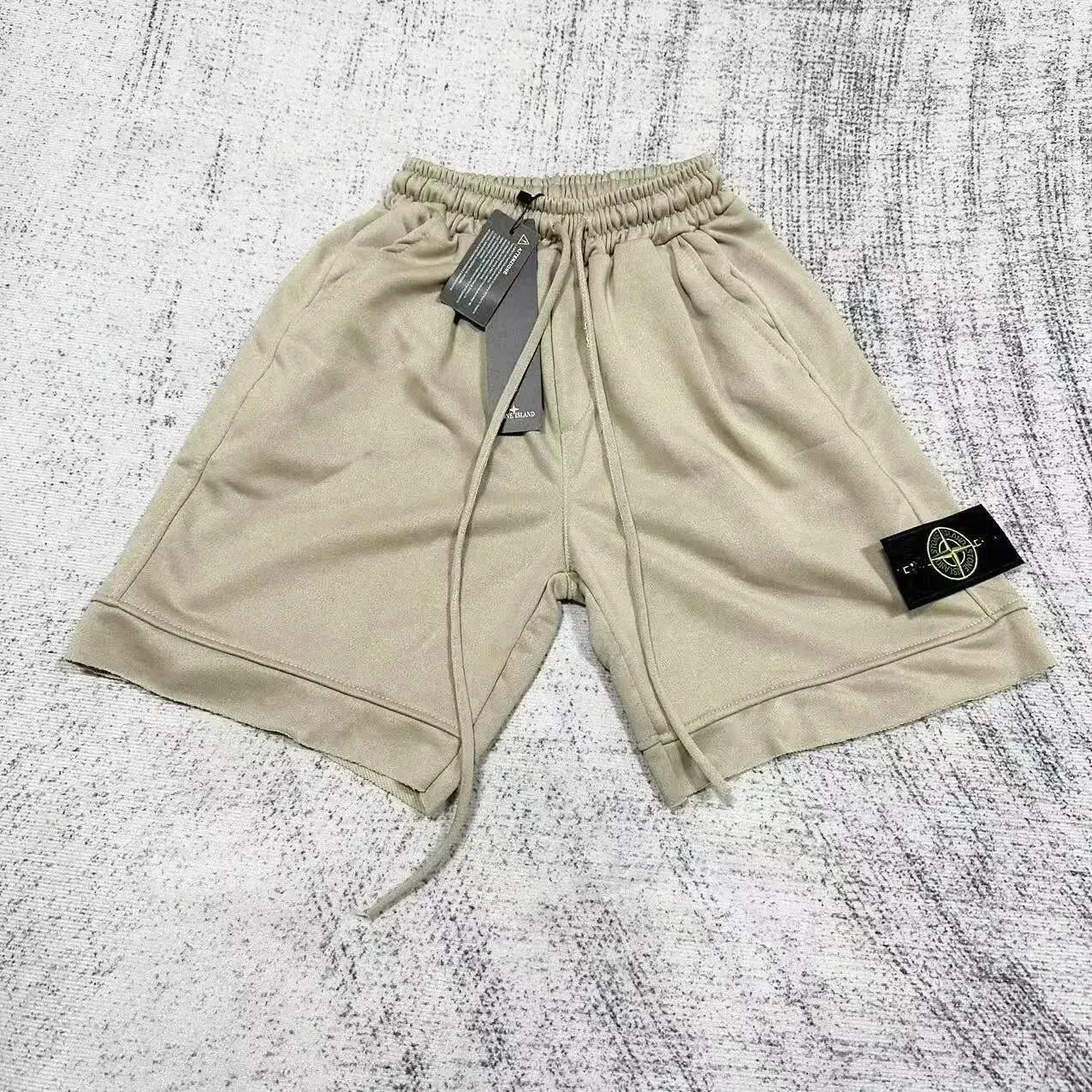 Stone Island Badge Sweat Shorts Light Khaki