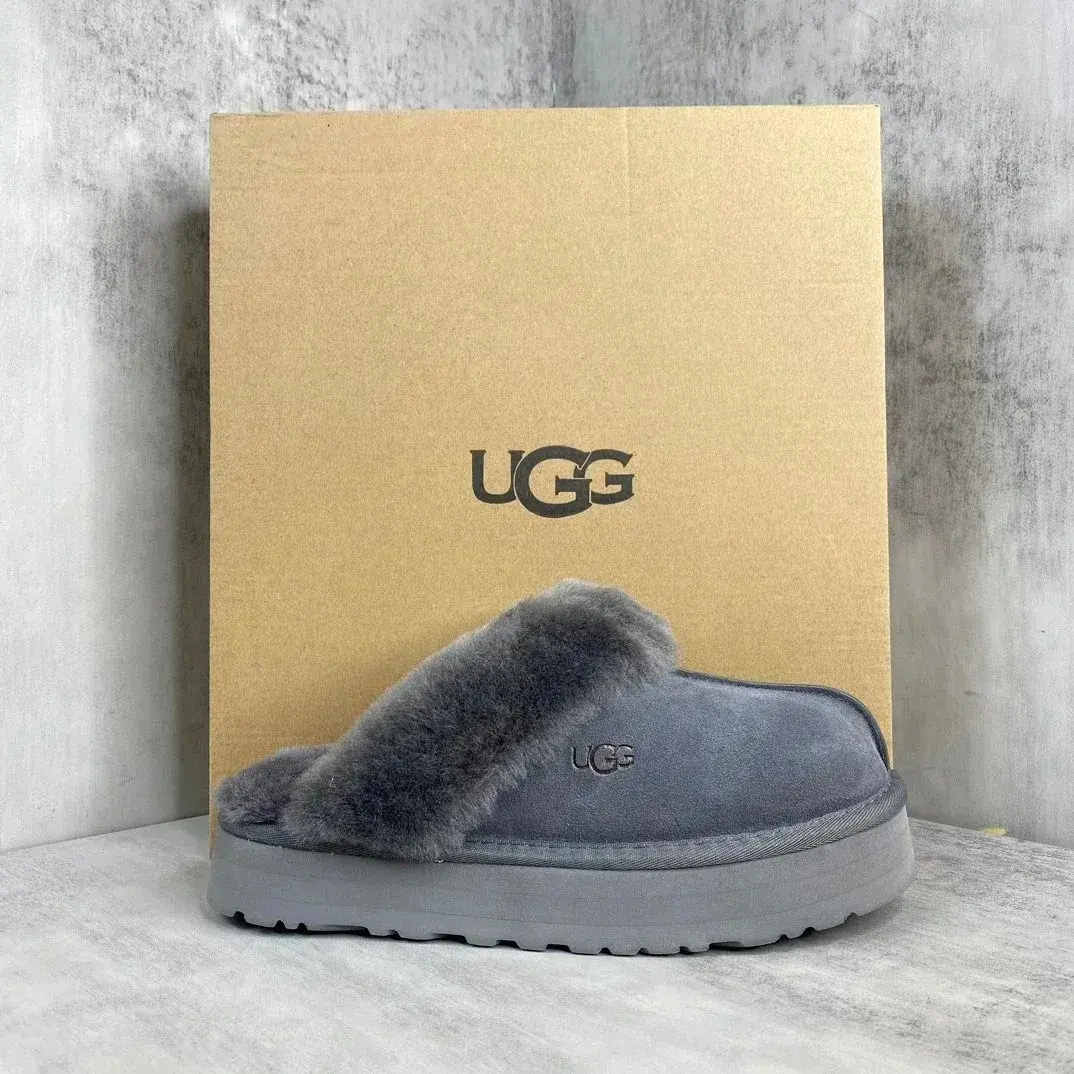 UGG Tazzlita Charcoal