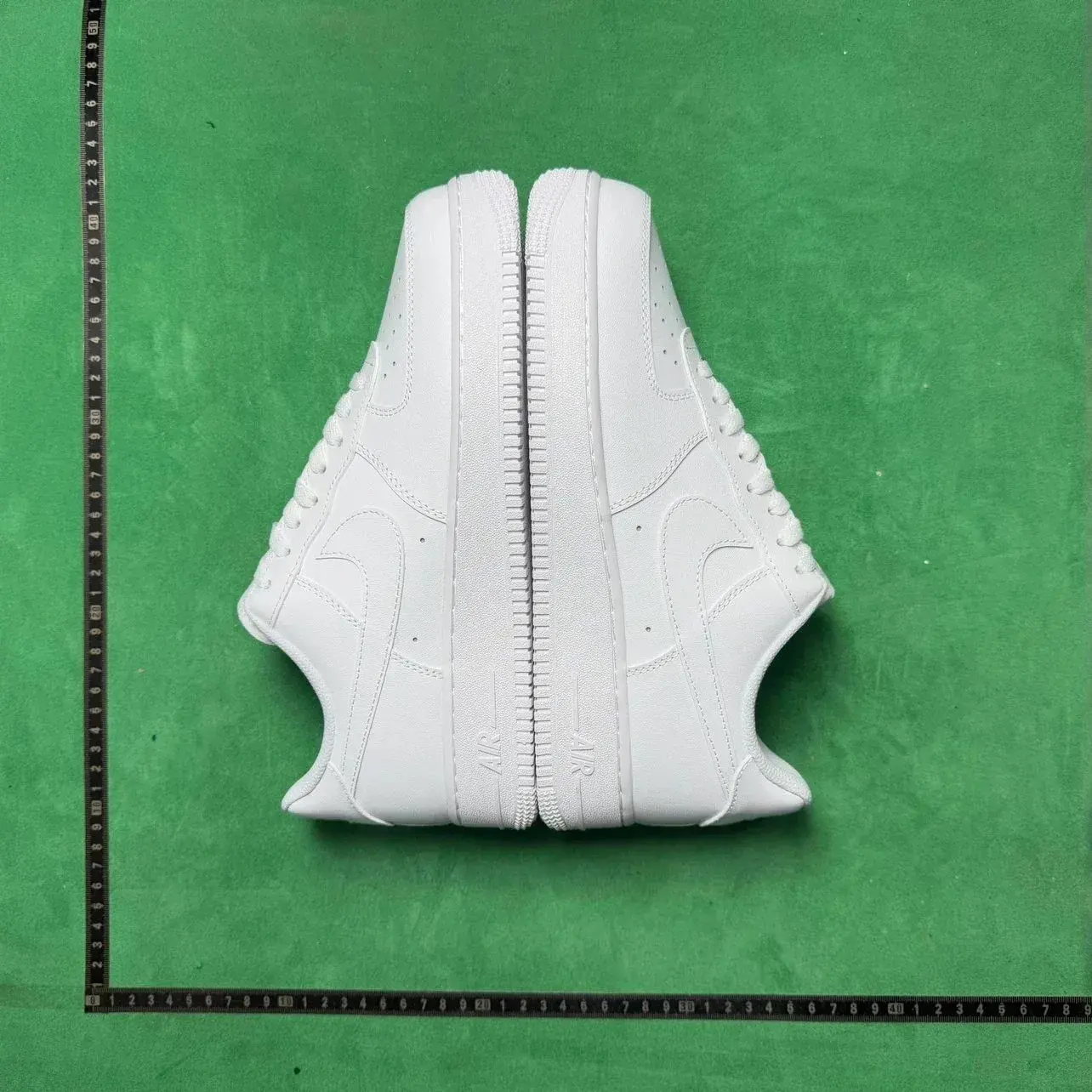 Nike Air Force 1 Sneakers
