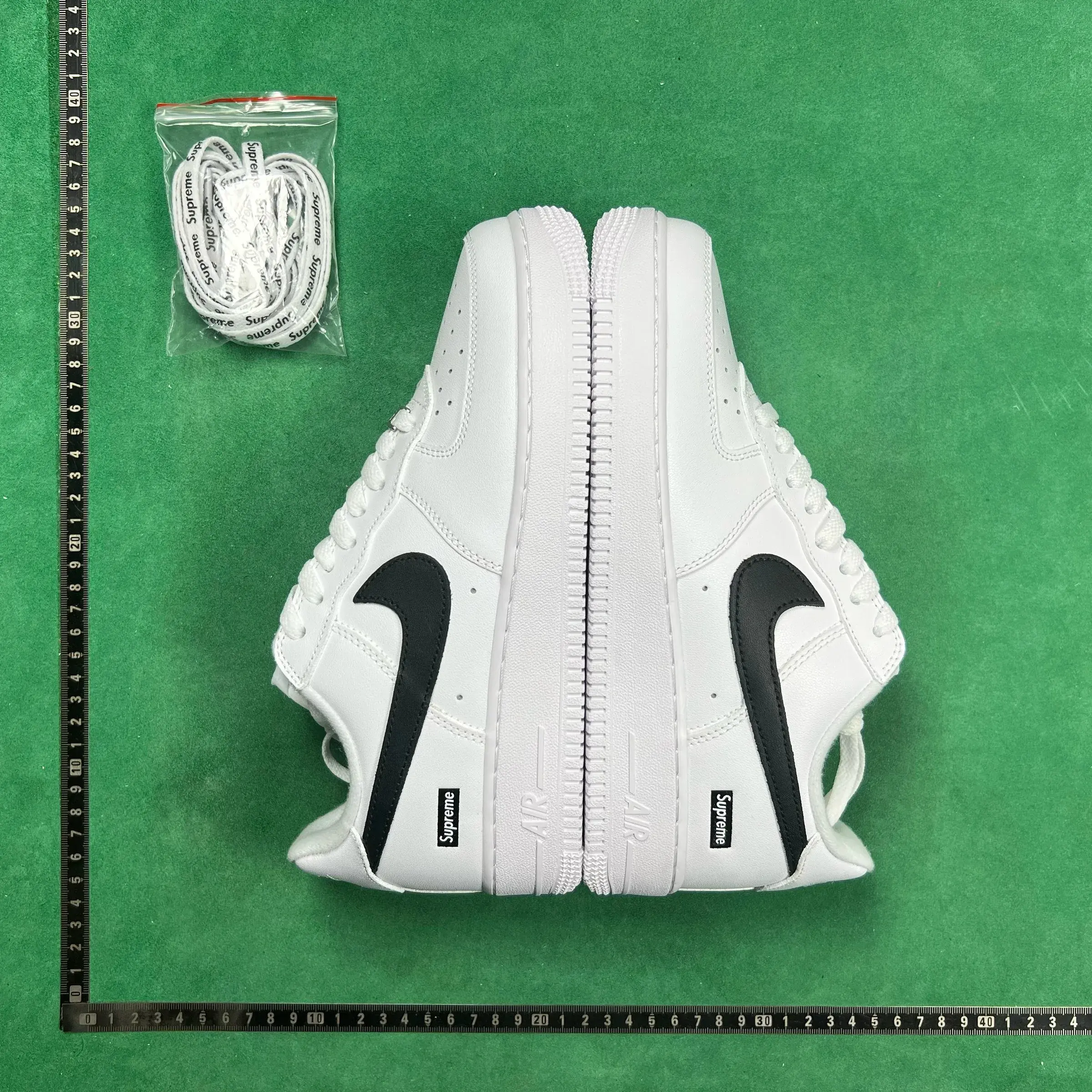 Nike Air Force 1 Sneakers
