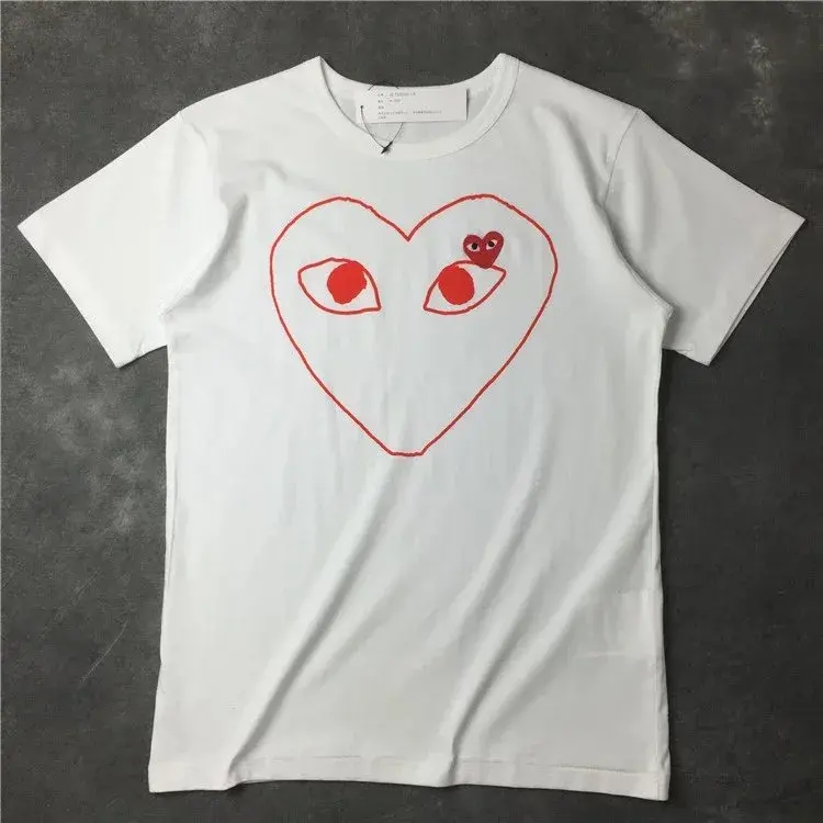 COMME des GARÇONS PLAY Heart Print T-Shirts