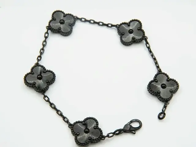 Van Cleef & Arpels Alhambra Clover Bracelet