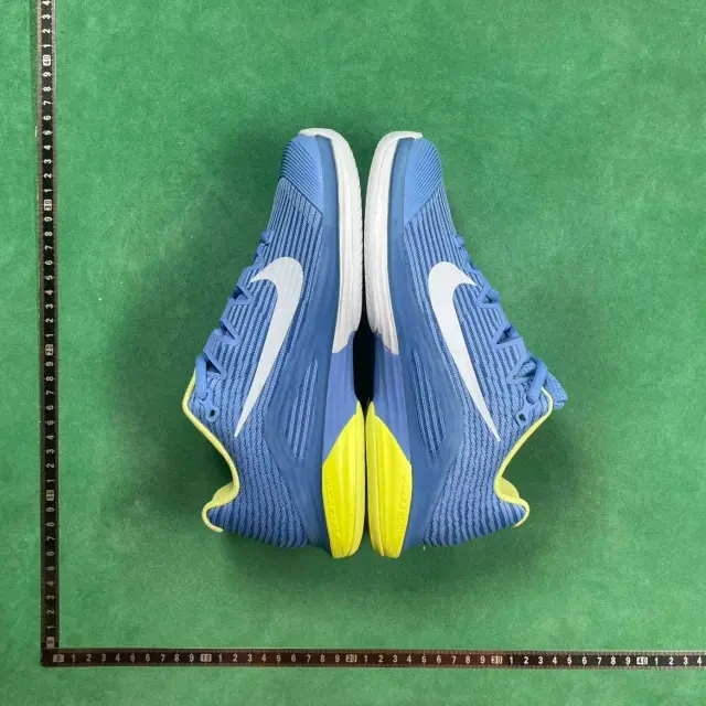 Nike Tennis Shoes