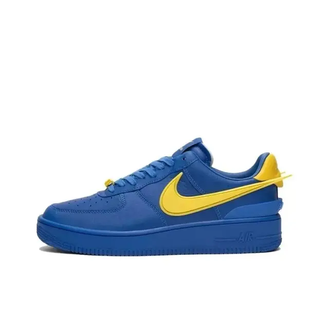Nike Air Force 1 Sneakers