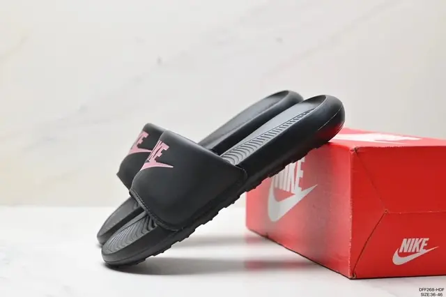 Nike Offcourt Slide Black Pink